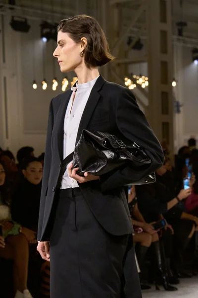 Look 20